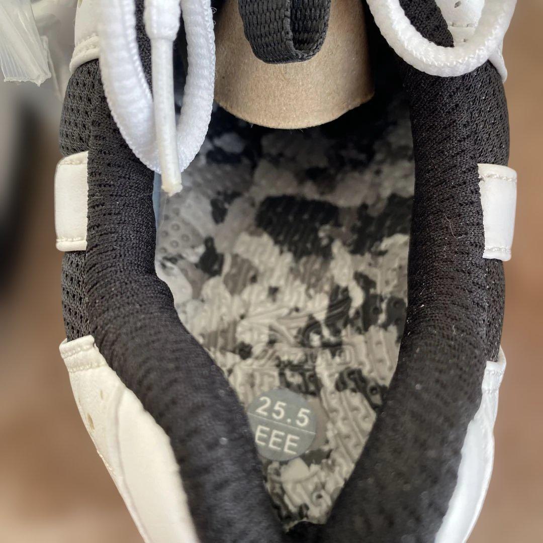 ミズノ ゴルフシューズ✴︎白と黒✴︎未使用✴︎タグ付✴︎ドライスタイル039 生産終了品