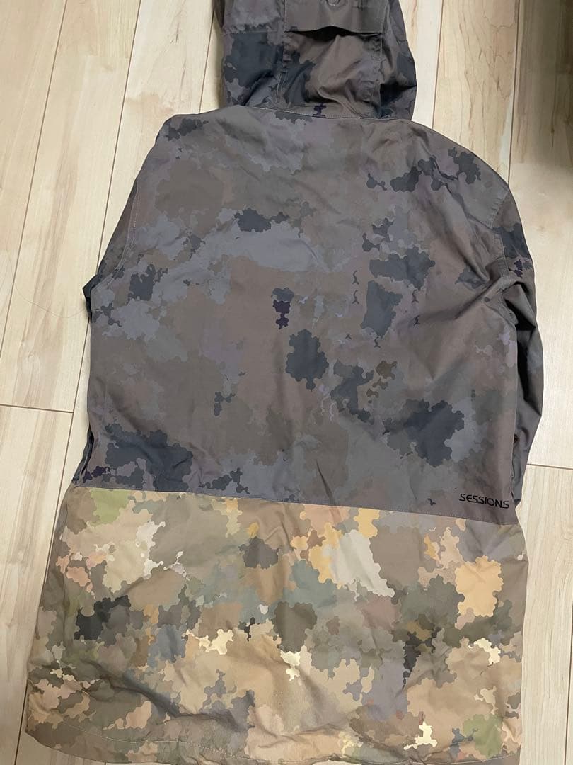 SESSIONS 迷彩 スノーボードウェア