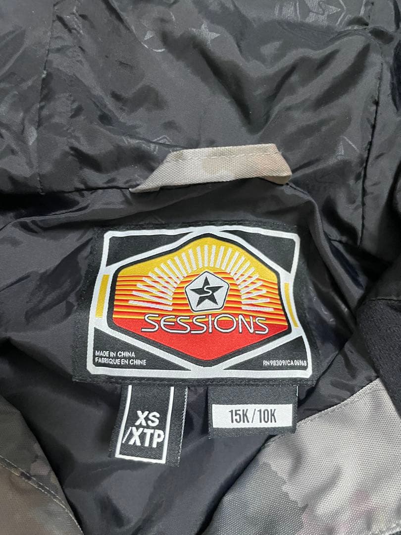 SESSIONS 迷彩 スノーボードウェア