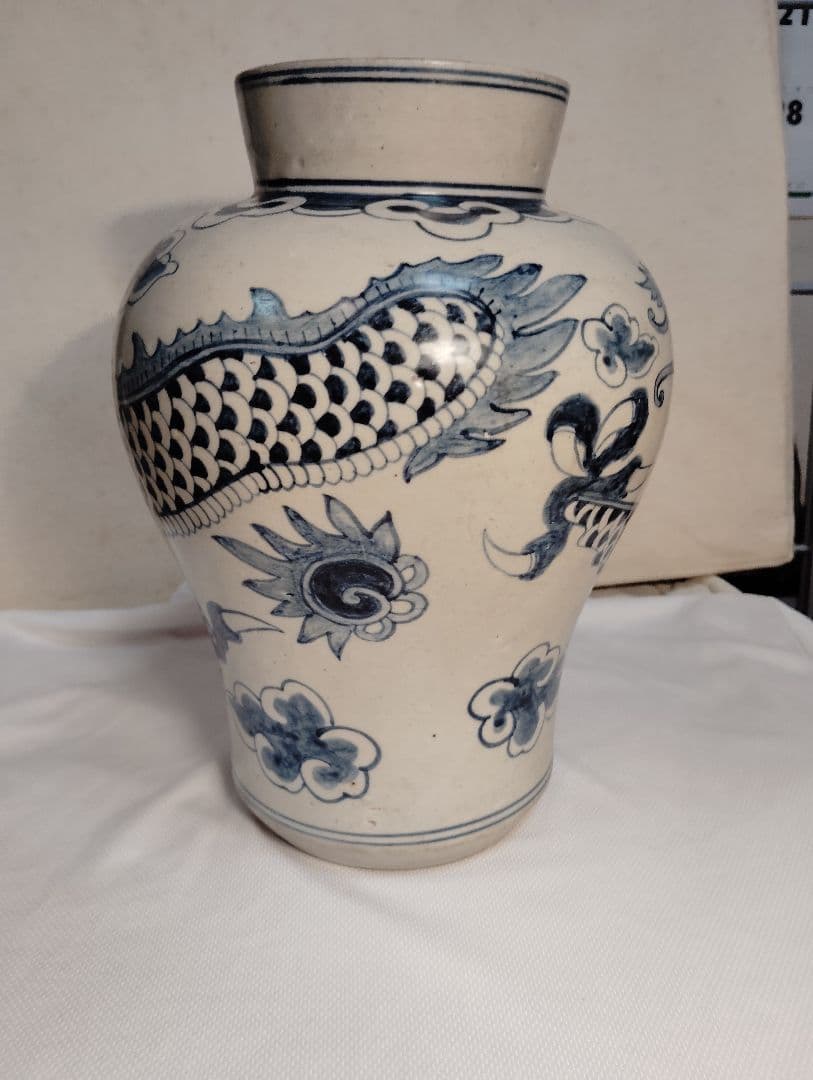 中国李朝 染付龍文壺