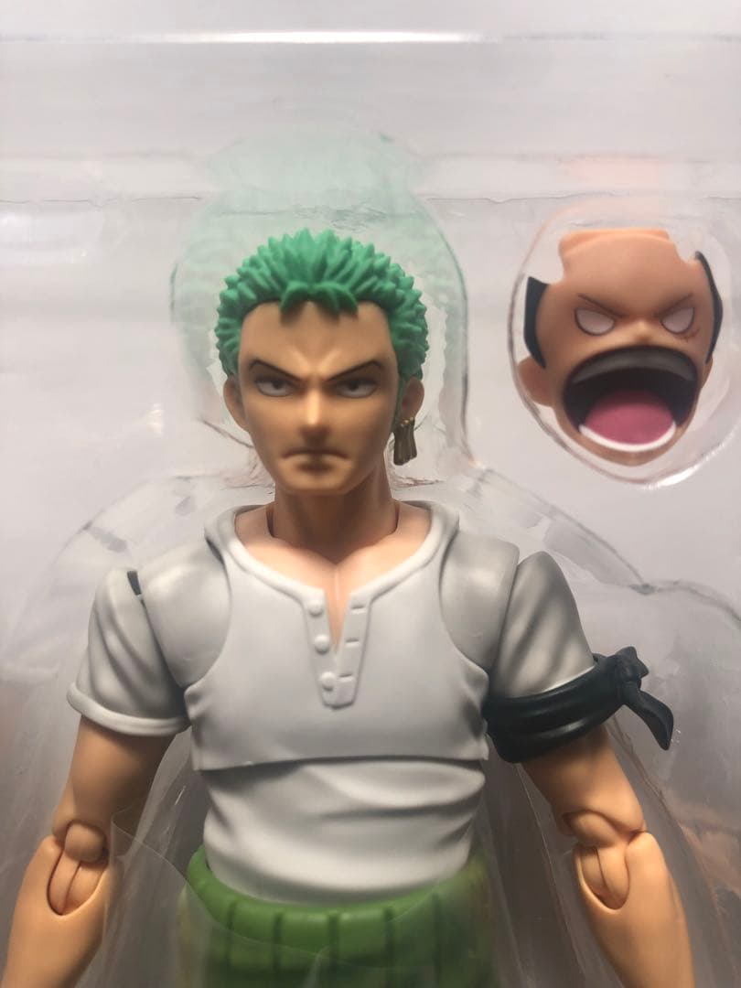 s.hフィギュアーツ　ロロノア・ゾロ　ジュラキュール・ミホーク