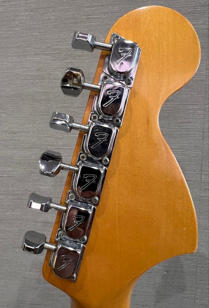 ラージ!リバース!!スキャロップ!!!【希少ネック90'sフェンジャパストラト】