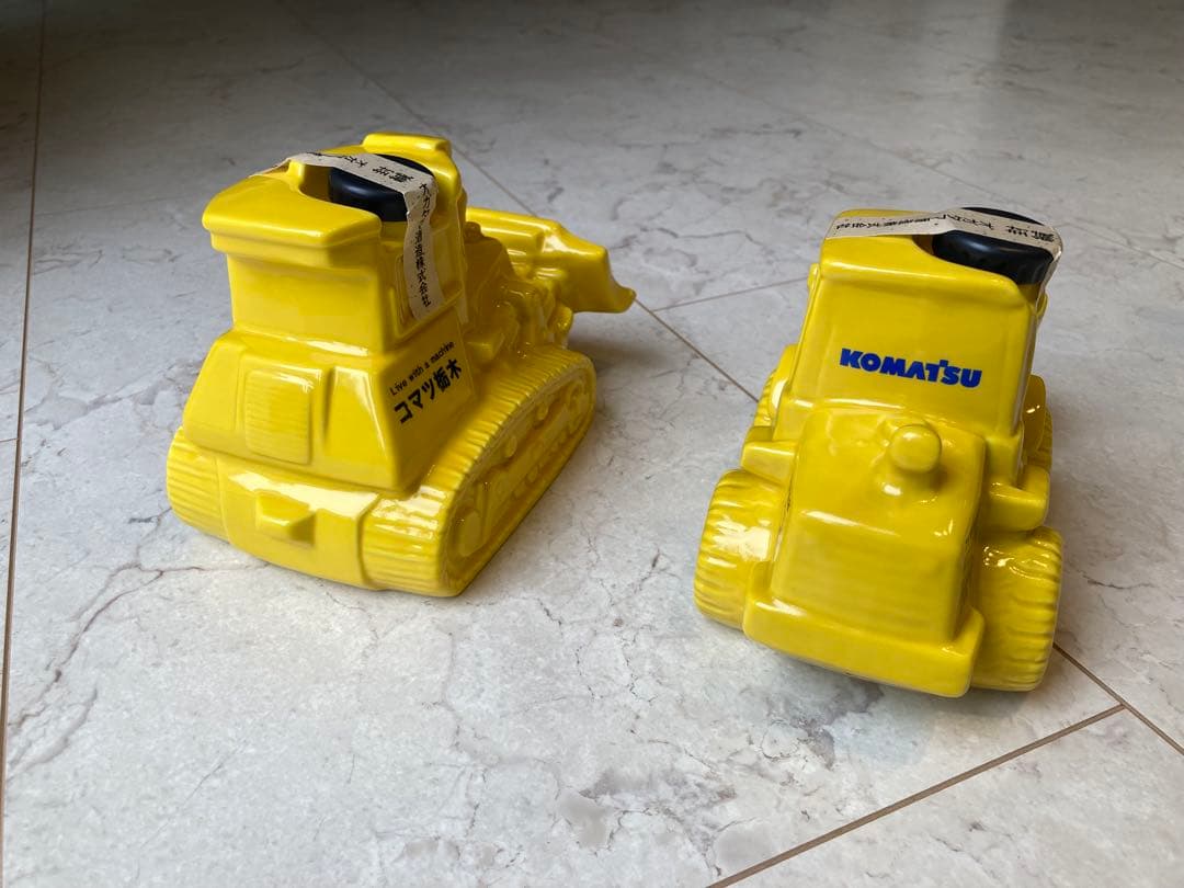 コマツ ブルドーザー型 ホイルローダー型 陶器製 焼酎 セット非売品