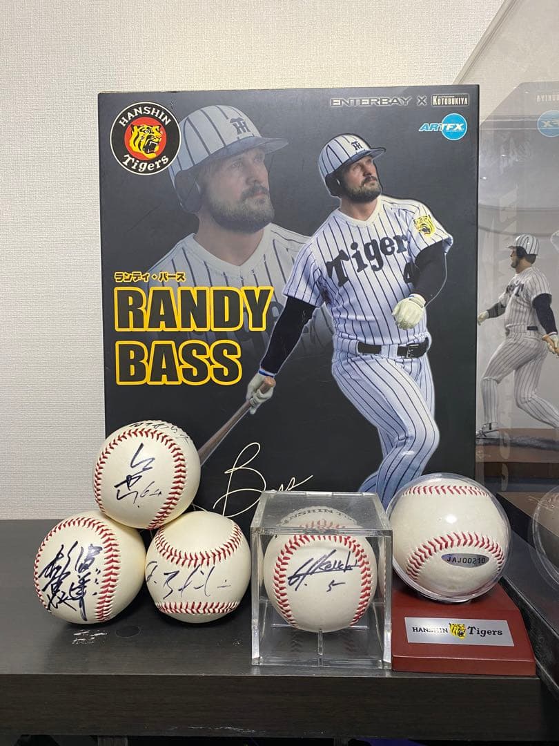 阪神タイガース　ランディバース　フィギア