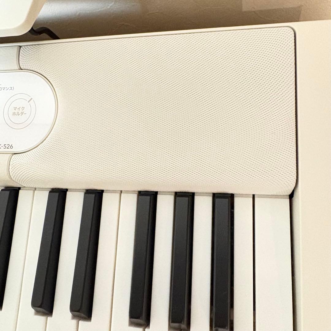 【極美品】CASIO カシオ　LK-526 光ナビゲーション　デジタルキーボード