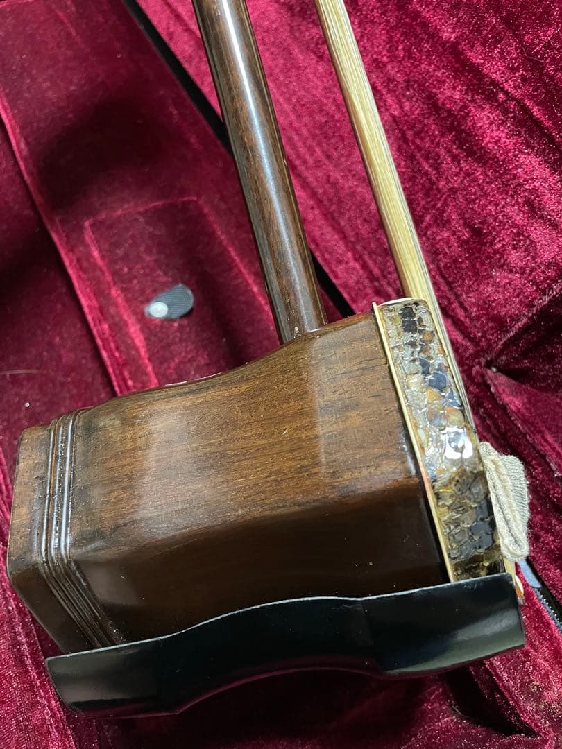 二胡 敦煌牌　付属品＆ケース付き