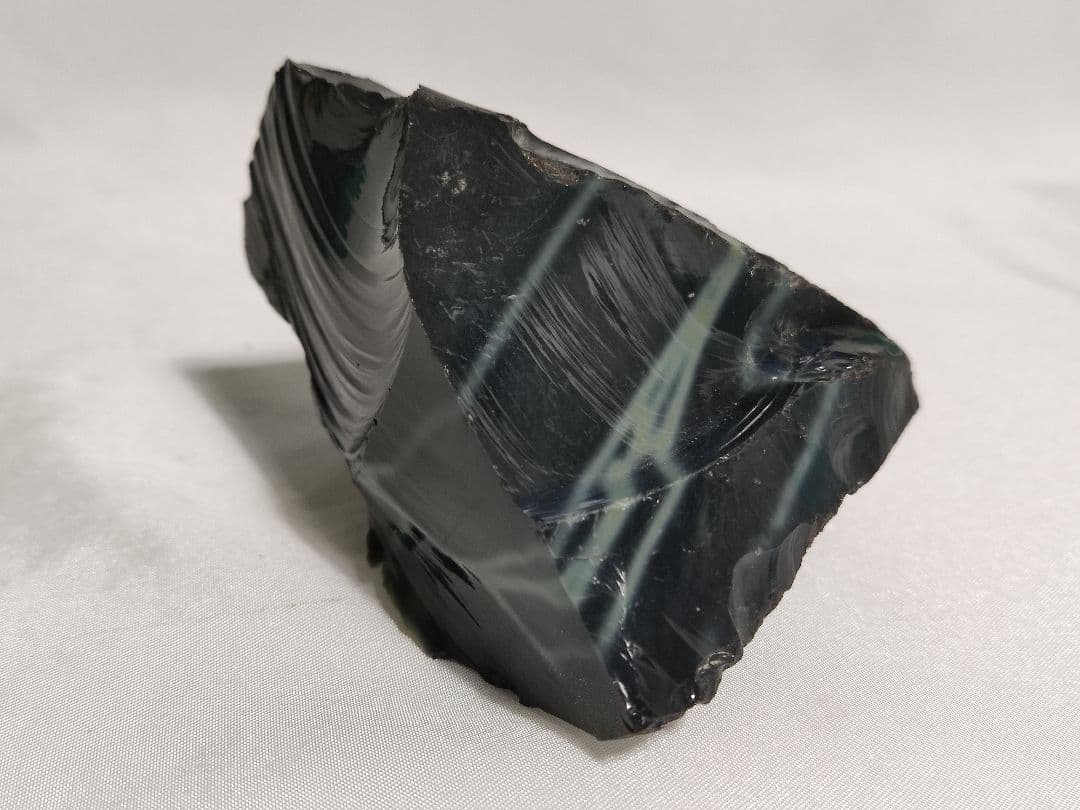 パワーストーン　天然石　原石　スパイダーウェブオブシディアン　260g　184