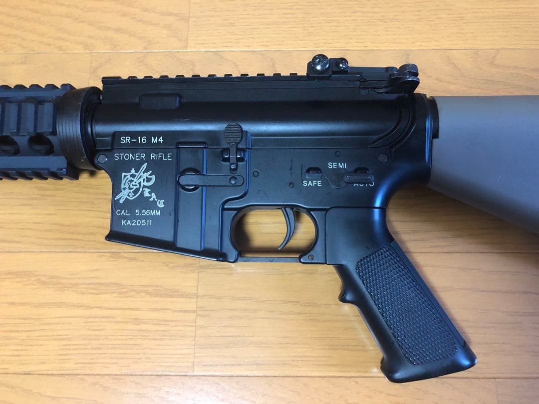 東京マルイ製SR-16 M4カスタム　電動ガン