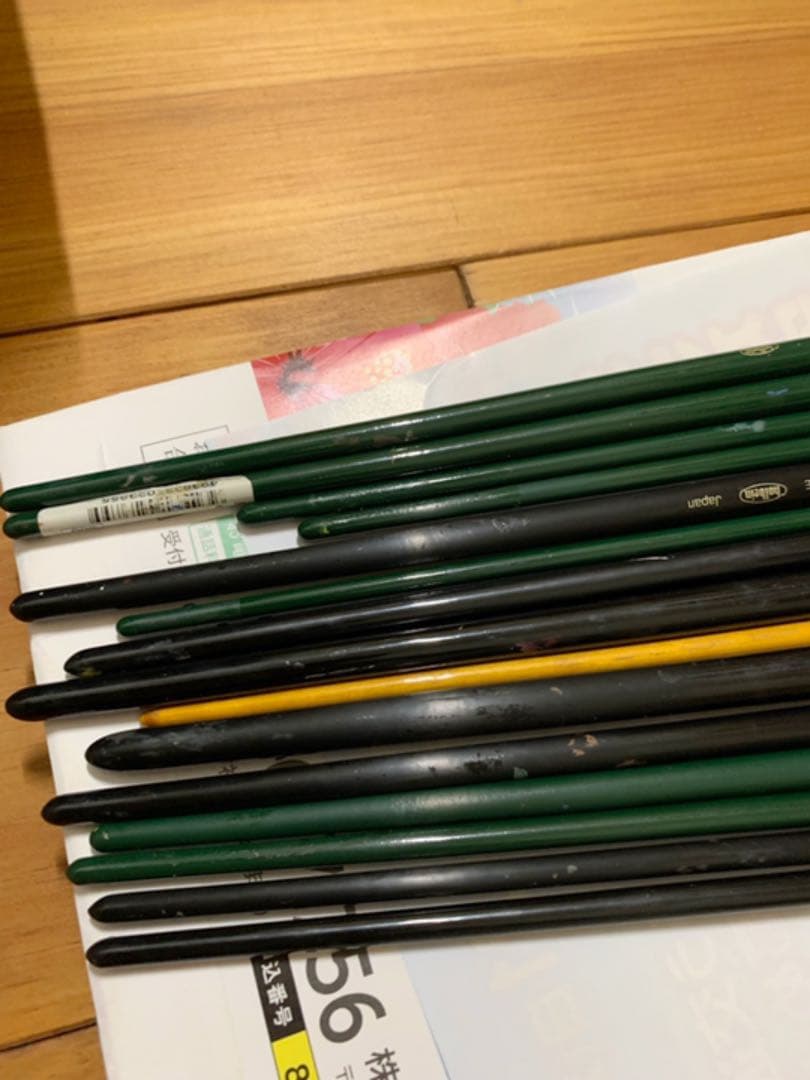 油絵　筆　　油つぼ