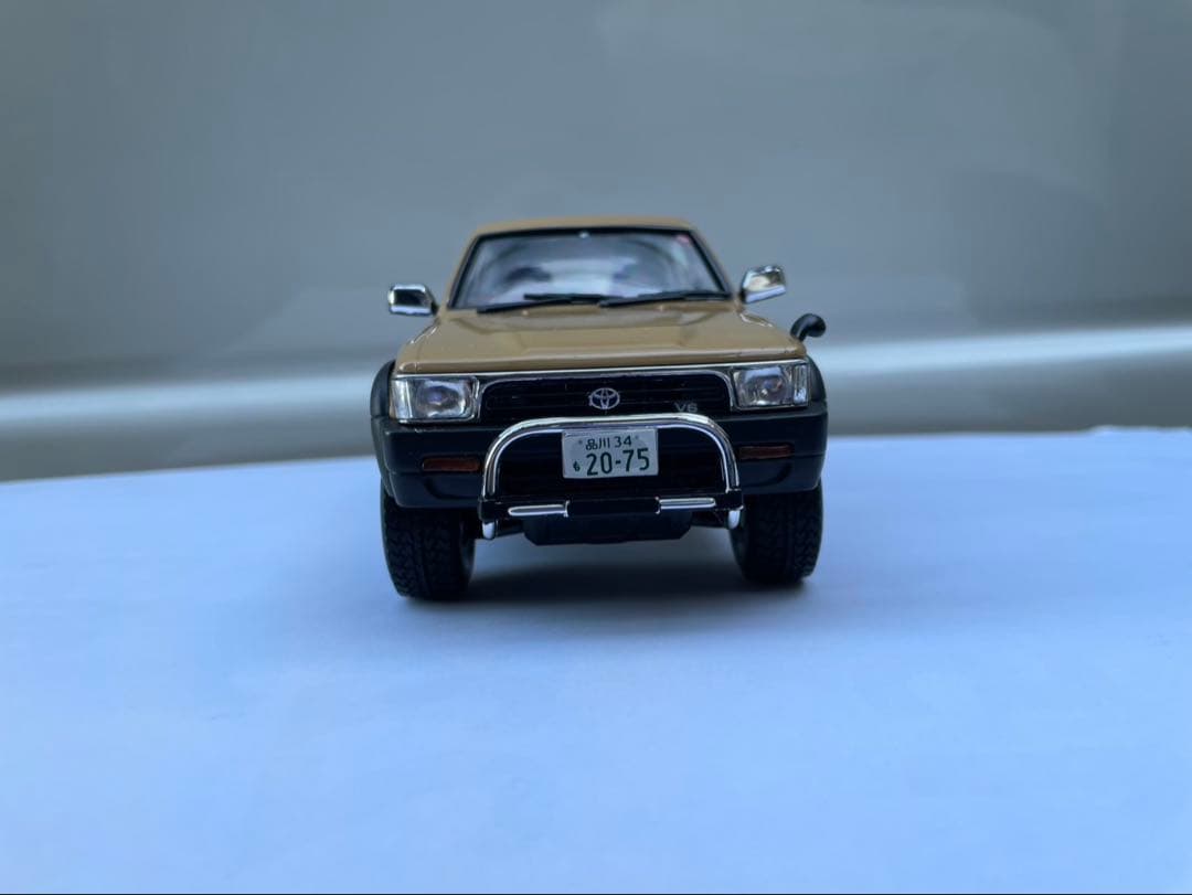 ム*ク様 1/24 アオシマハイラックスサーフの完成品