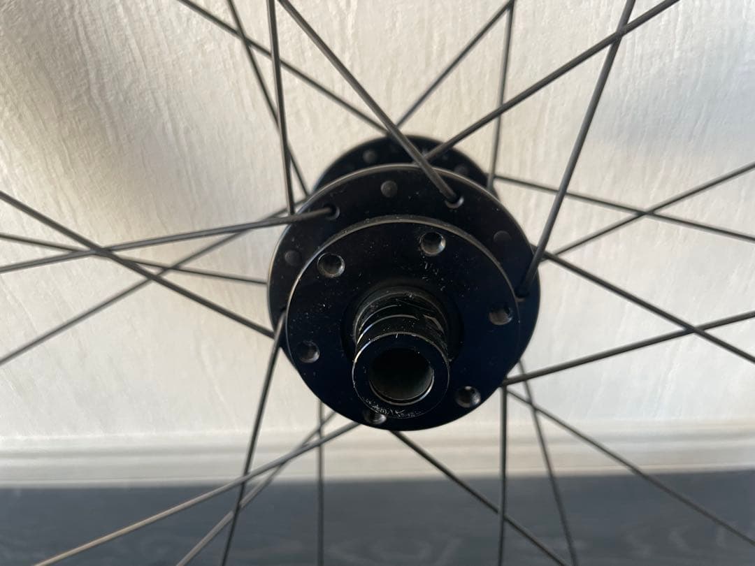 未使用 完成車外し Giant「P-R2」700C ディスクホイール後輪