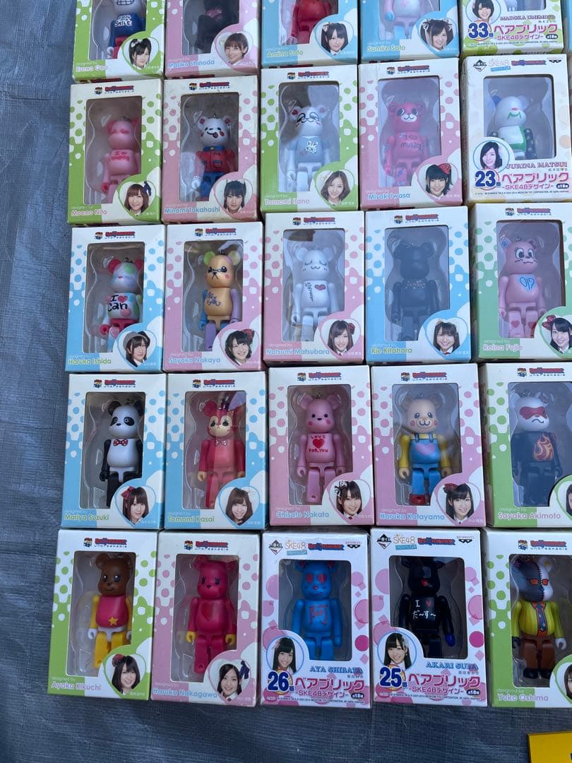 【希少品】【未開封】AKB48ベアブリック52体セット（51体未開封)