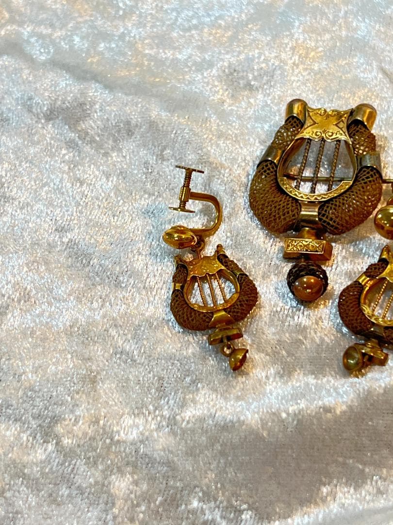 モーニングジュエリー　ヘヤーアクセサリー　ゴールド12ct