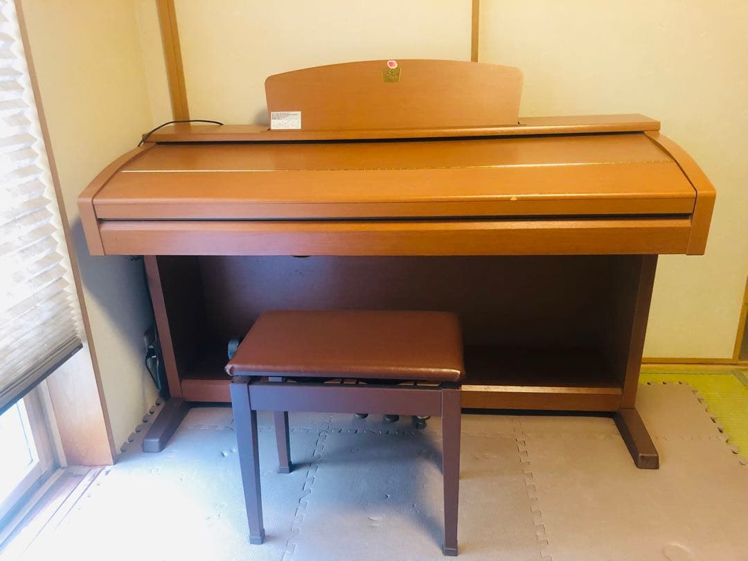 クラビノーバCVP-303C椅子付（引取希望）