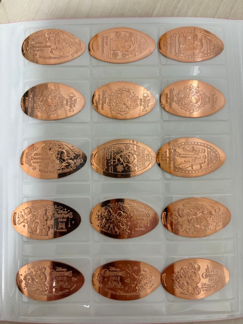 ディズニー　スーベニアメダル　208枚　メダルコレクションブック付き