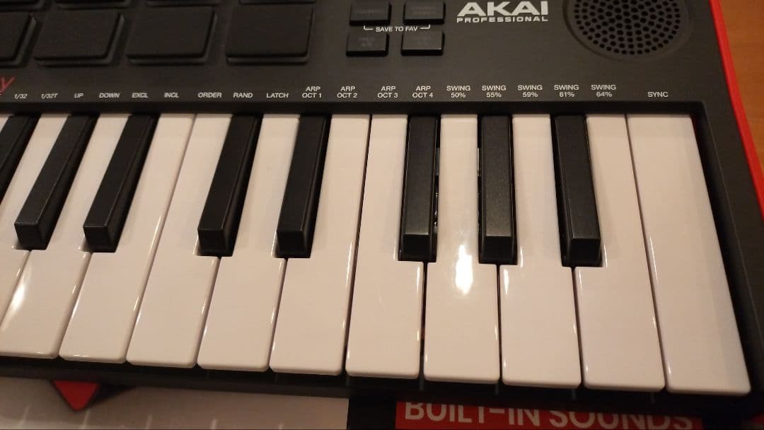 AKAI MPK mini play MK3 25鍵 MIDIキーボード