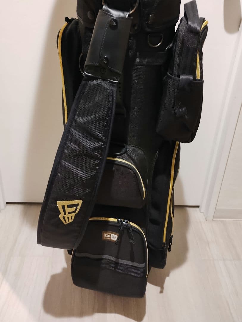 New Era キャディバッグ ブラック/ゴールド