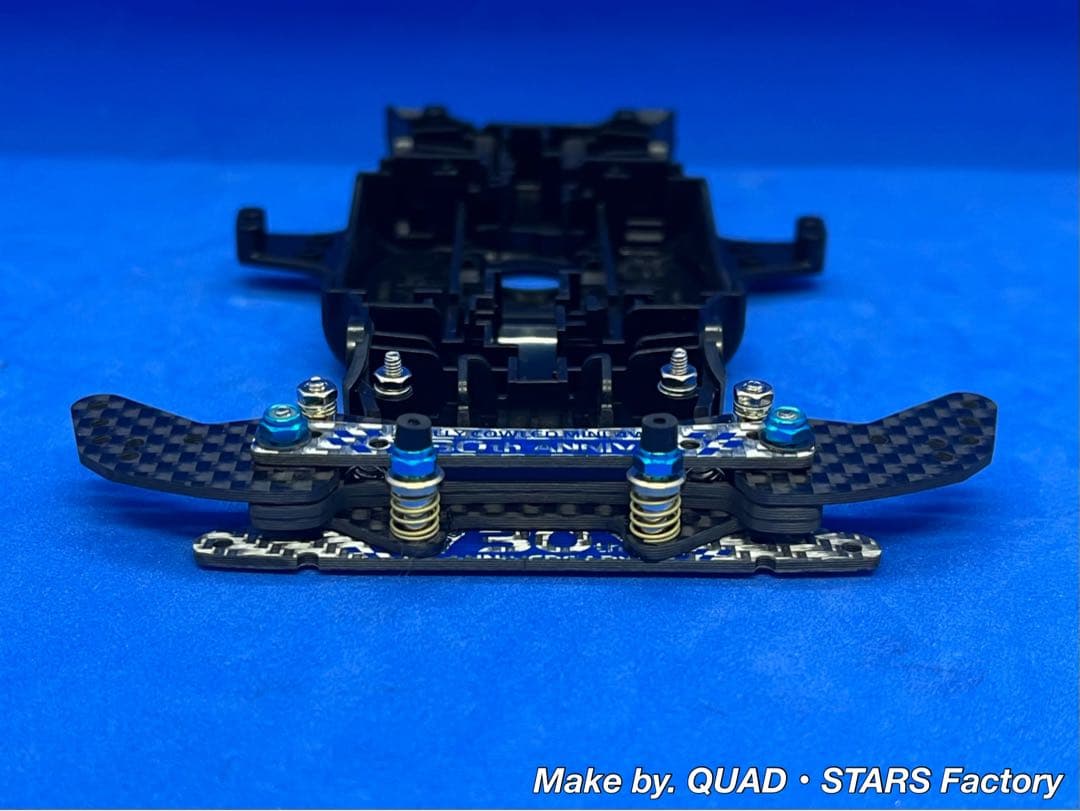 【ミニ四駆・MA用】2軸ATピボットバンパー　30周年／シルバー　フルカーボン