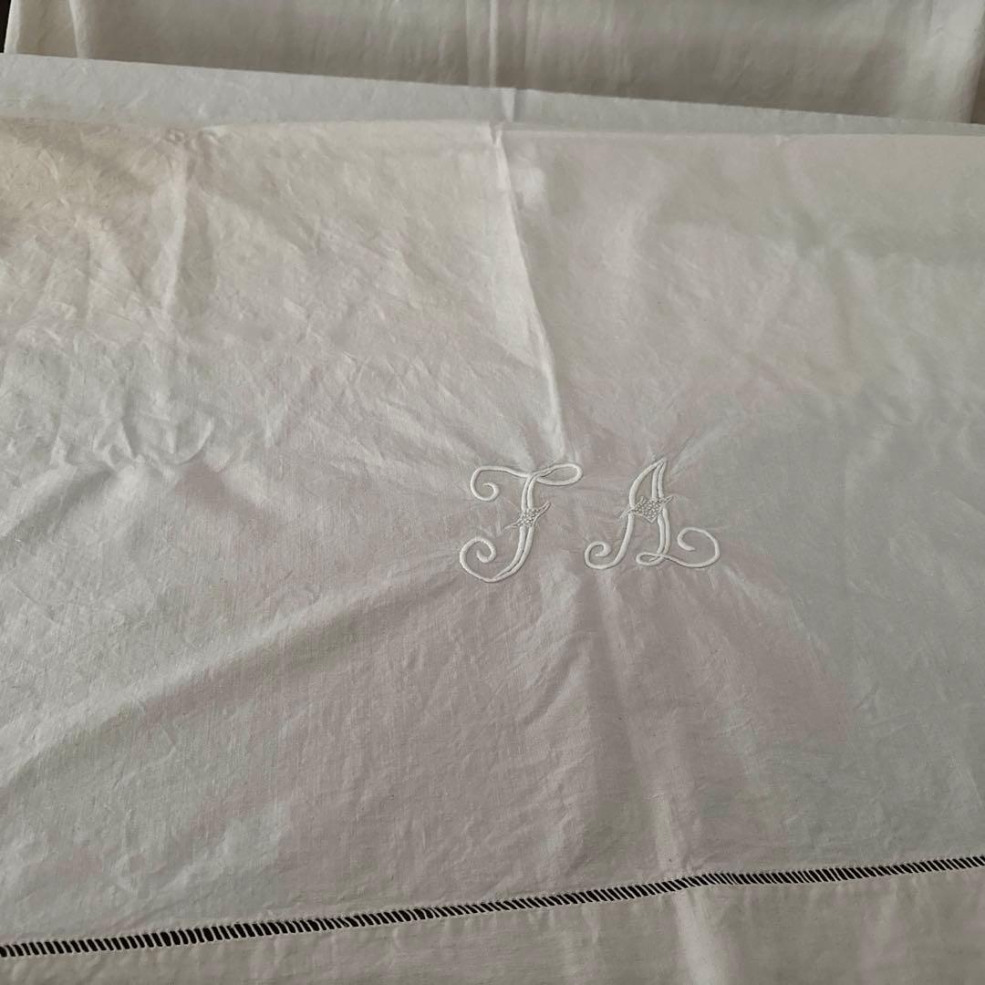 ［訳あり］フランスアンティーク　モノグラム刺繍入り　メティス生地　大判カバー