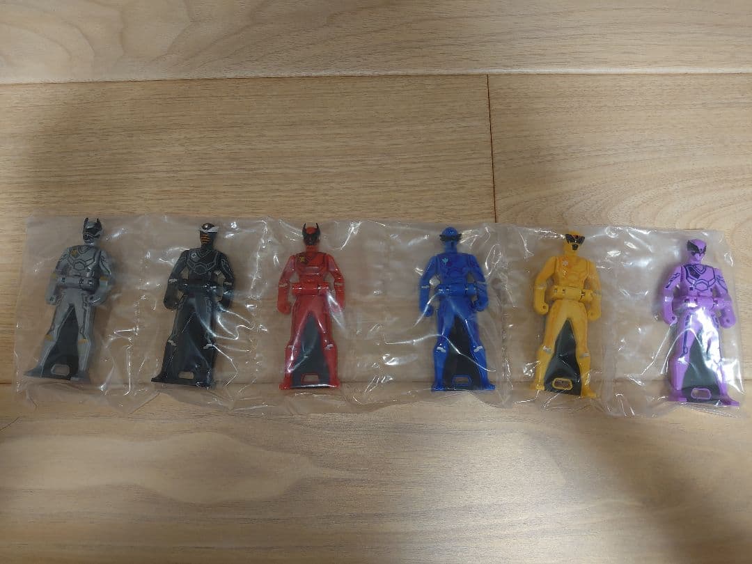 ゆーた　レンジャーキー　メモリアル　キングオージャーセット