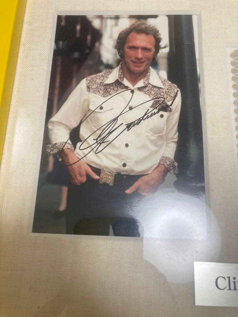 ClintEastwood 直筆サイン入り写真　ハリウッド俳優　認証書付き　レア