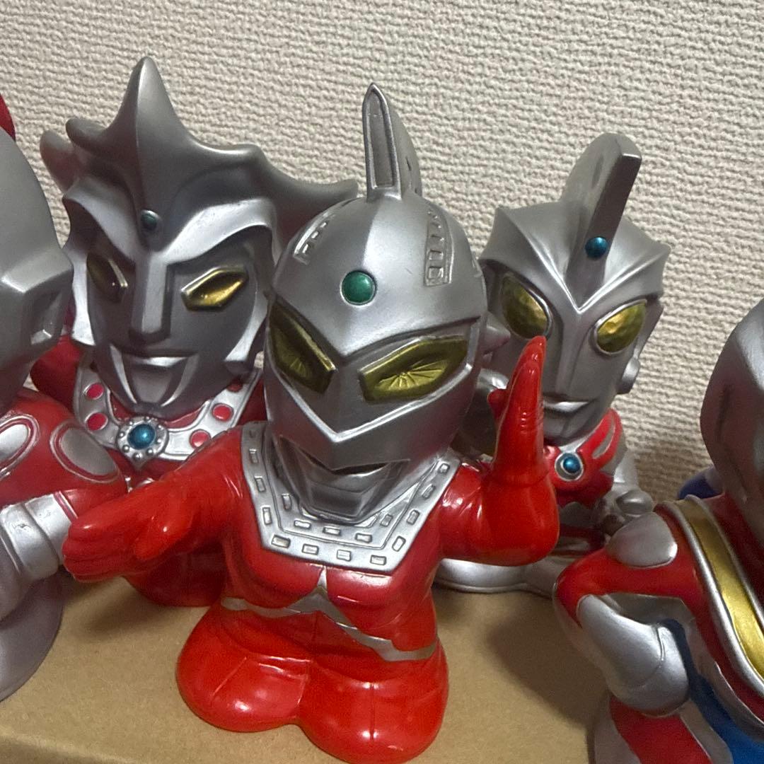 ウルトラマン 貯金箱 9体セット