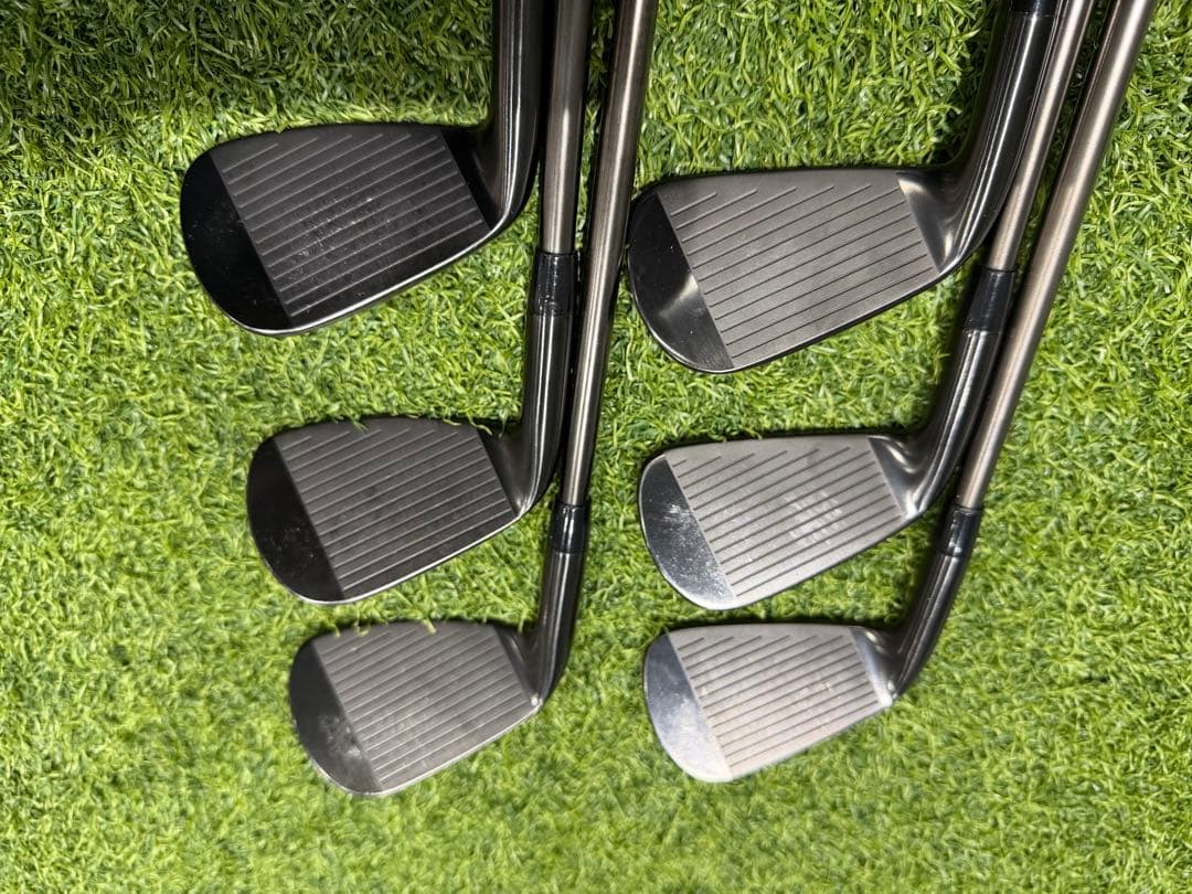 限定品　テーラーメイド レッドブル TM24TMxORBR P790アイアン