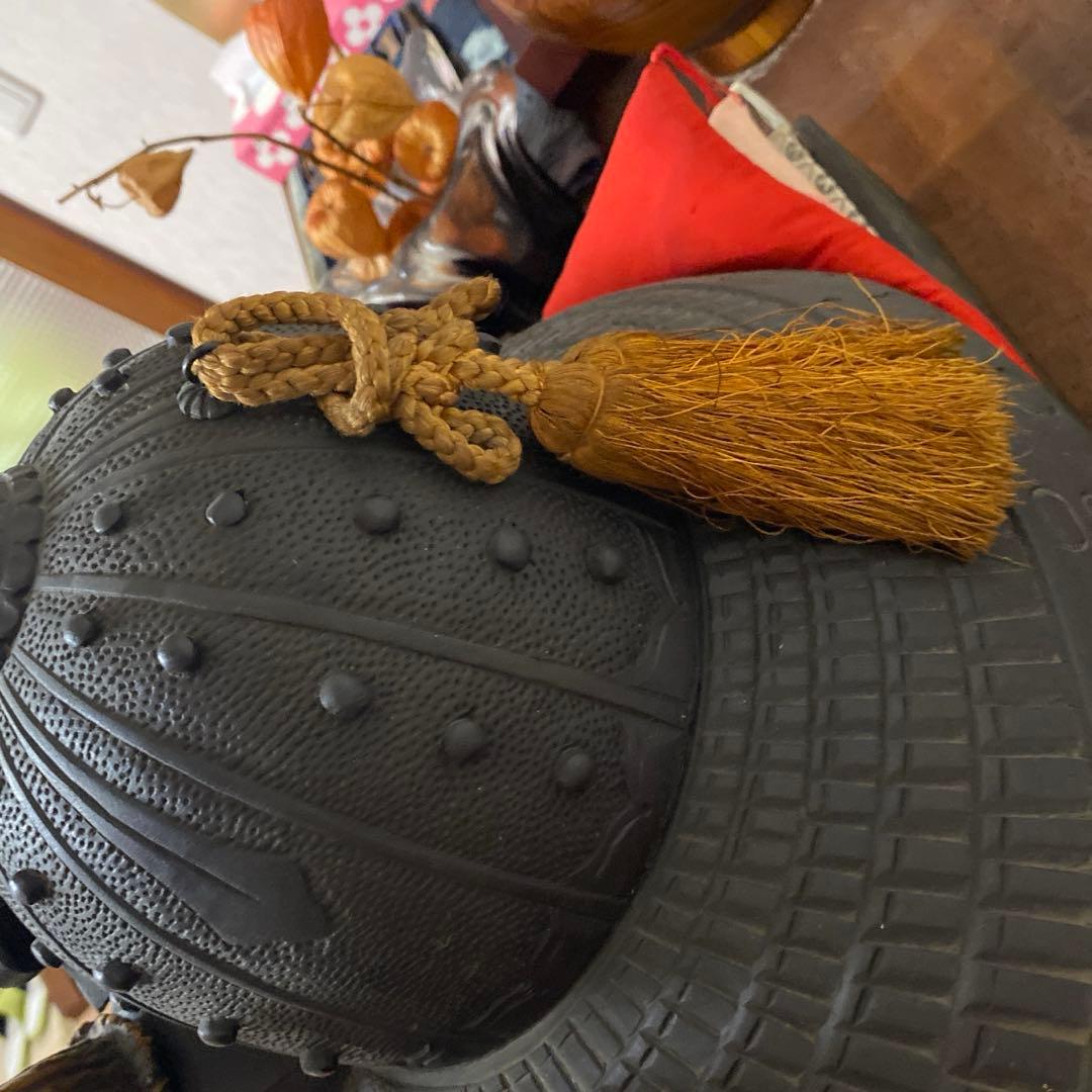 刀掛け 武具 二本掛け 兜置物 骨董品 古美術品 木彫 兜 鹿角 太刀 刀台 鹿