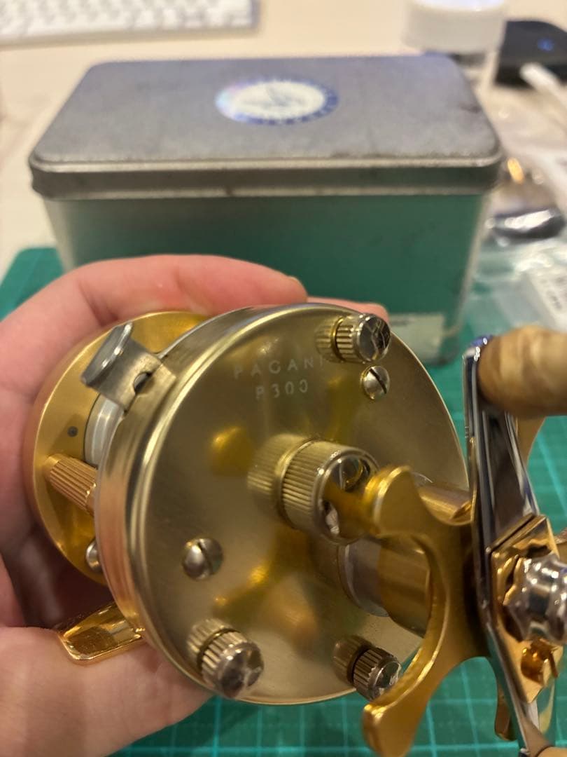 ⭐*️様 メガバス パガーニ P300R 渓流フルカスタム シャンパン/ゴールド