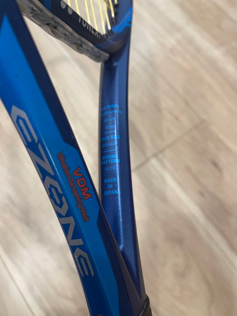 【美品】YONEX EZONE98 テニスラケット