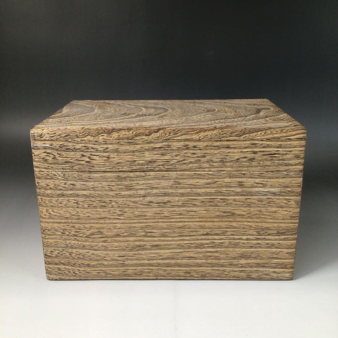 Ｒ８５８　茶箱　『指物師　大崎雄斉作』『焼桐』『利休茶箱』　紙箱　茶道具