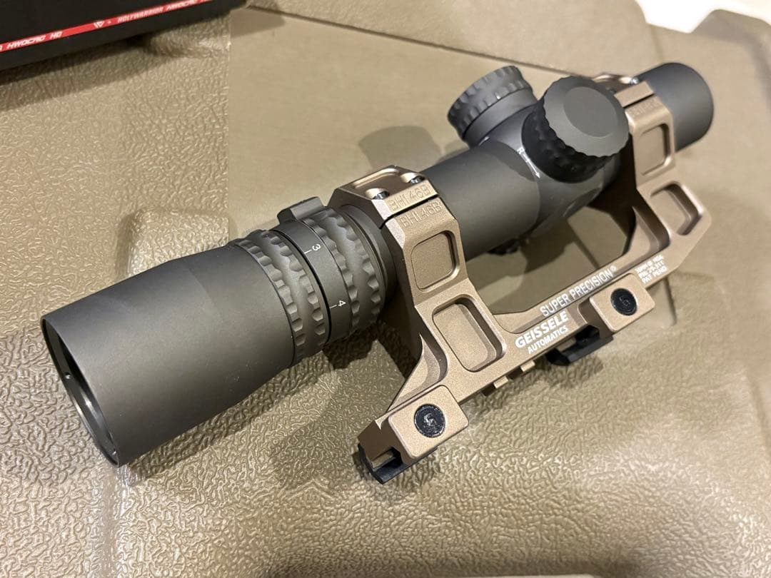 NIGHT FORCEタイプ NXS 1-4x24 スコープマウント 付き