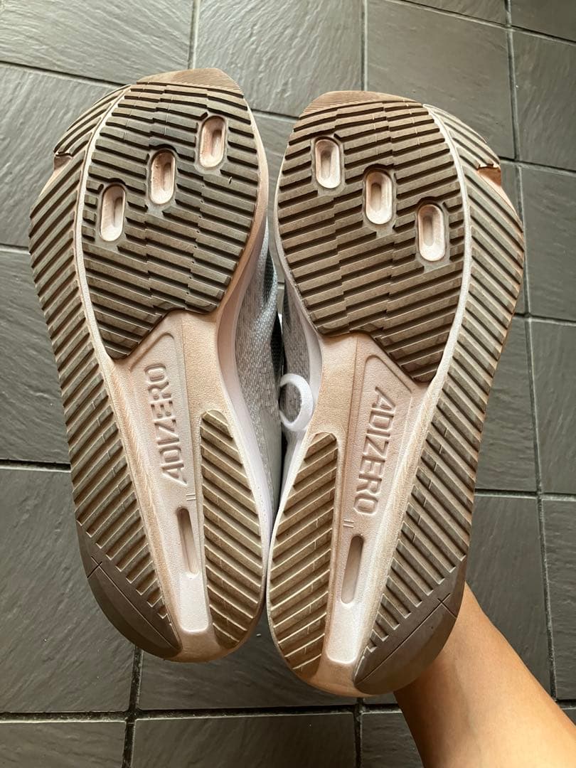 パリ　adidas ADIZERO SL2 27cm