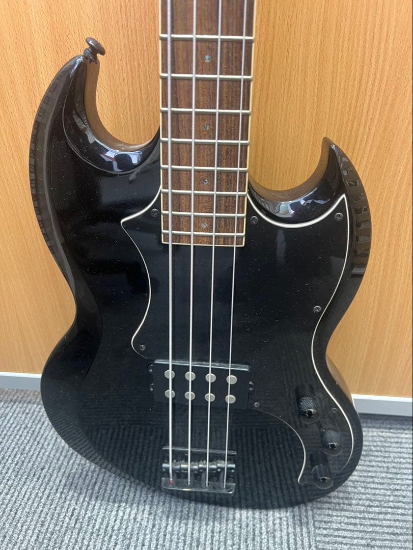 GrassRoots グラスルーツ エレキベース 黒 4弦 SGタイプ ロック