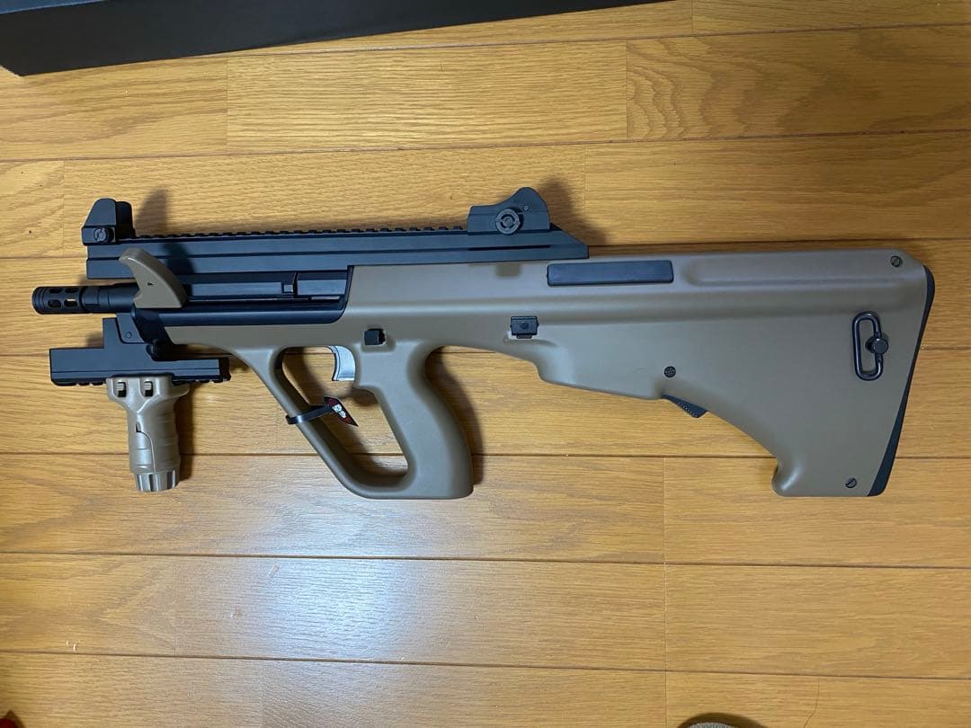 東京マルイ　電動ガン　ステアーHC　タンカラーモデル　予備マガジンとACOG付き