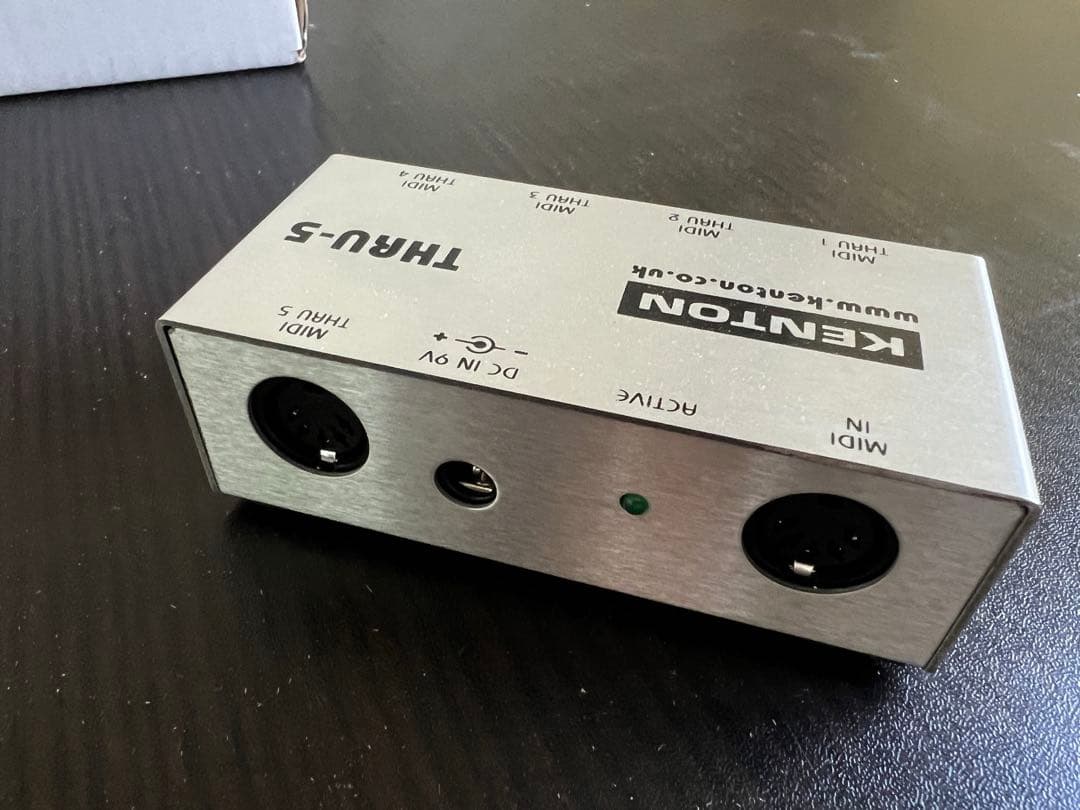 KENTON THRU-5 MIDIスプリッター