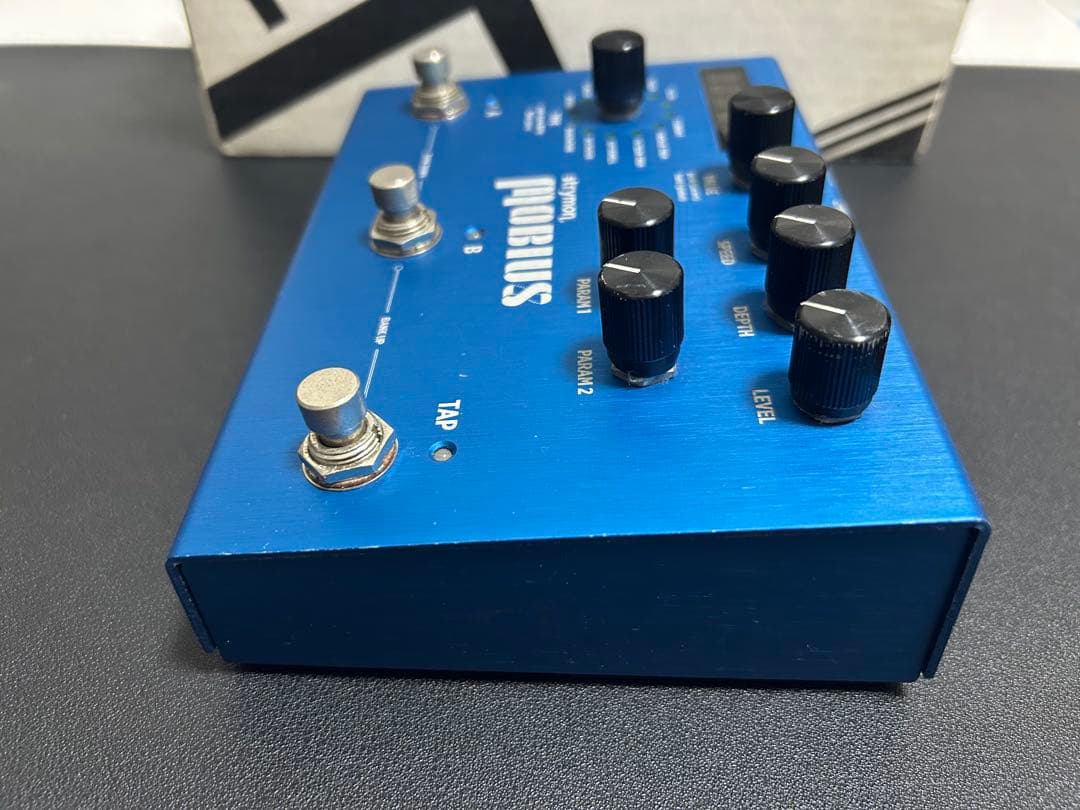 Strymon Mobius モジュレーションマシーン