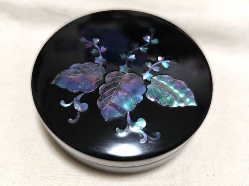 茶道具 香合 青貝 踊桐