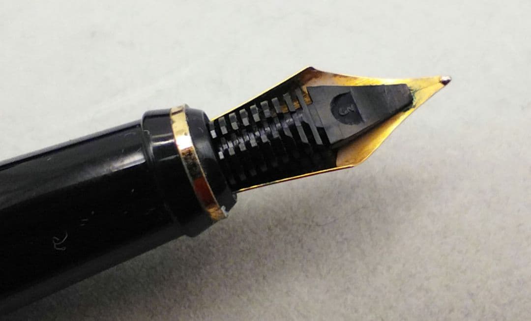 CARAN d'ACHE　 エクイノックス　万年筆　ブルーマーブル