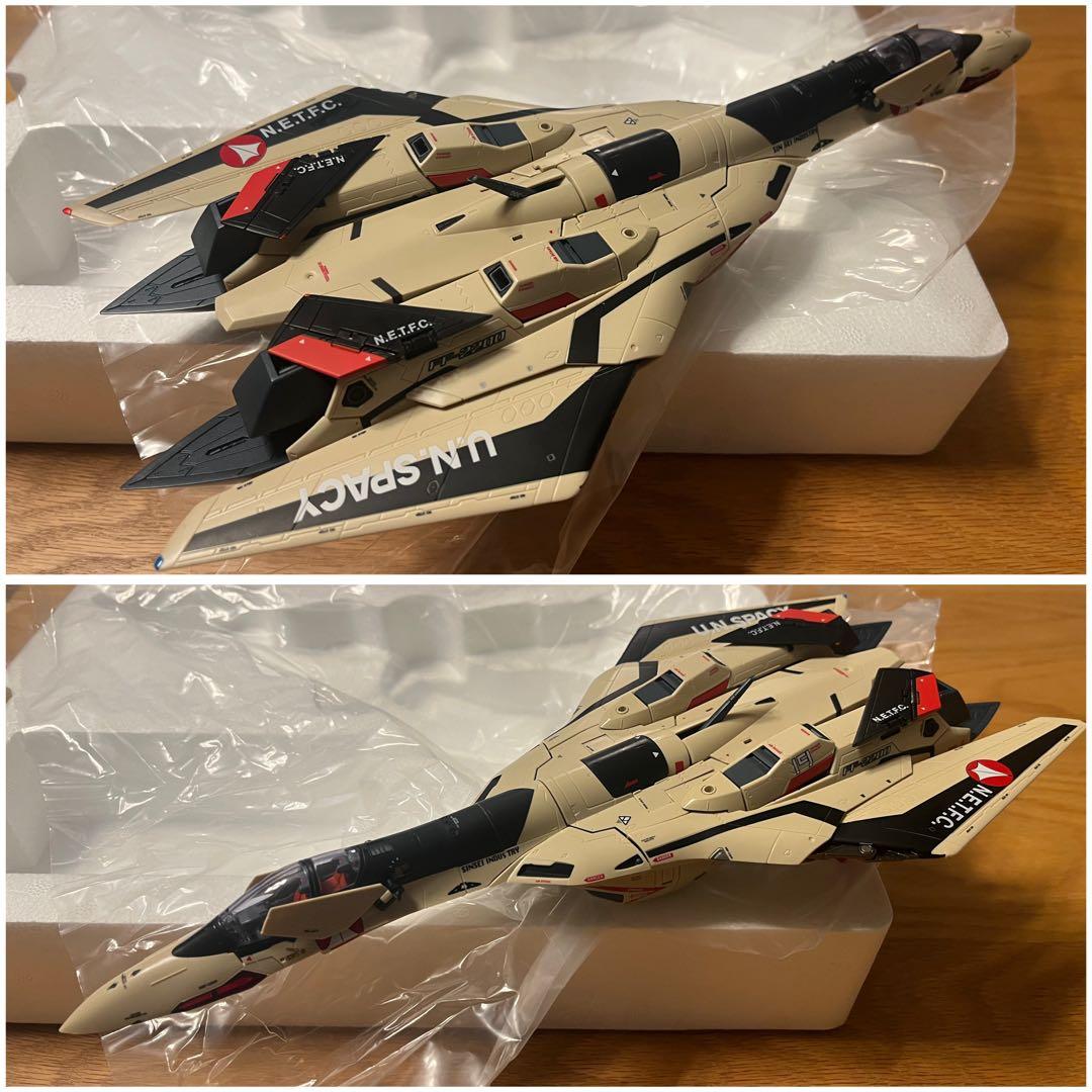 【美品】DX超合金 バンダイ YF-19 マクロスプラス フルセットパック