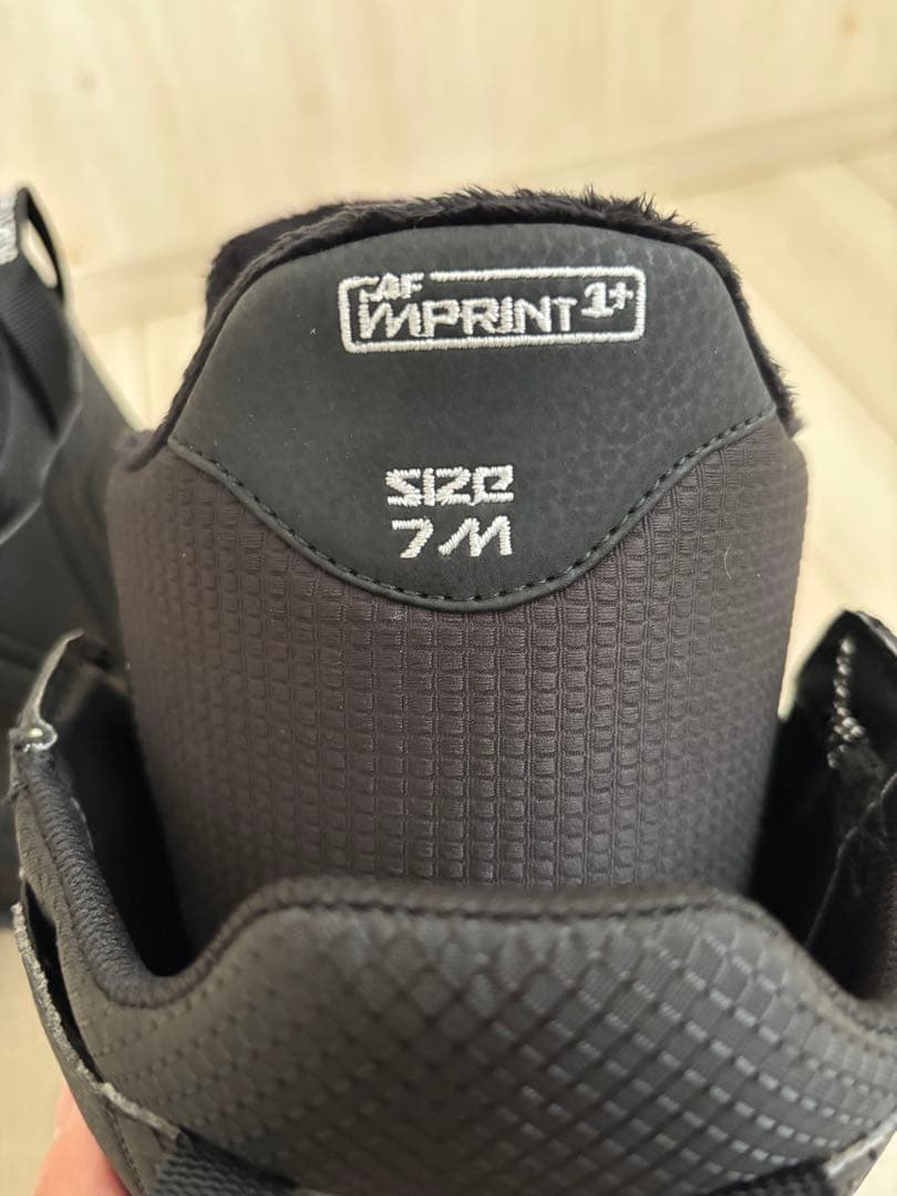 くまBURTON Imprint 1+ ブラック 女性用スノーボードブーツ