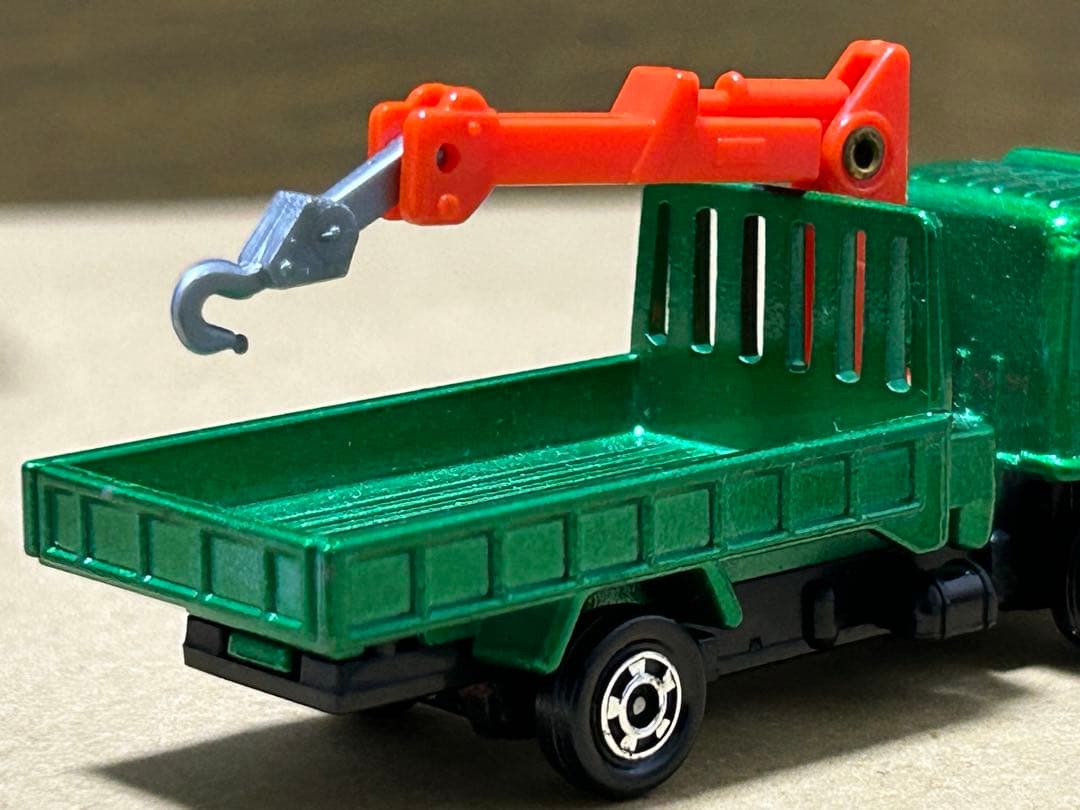 日本製 トミカ UDコンドル クレーン付カーゴトラック