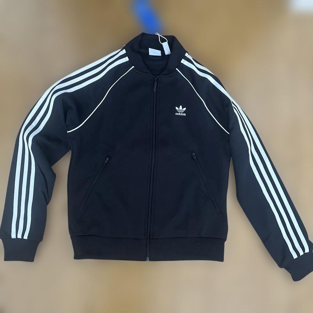 アディダス ジャージ上下　新品未使用　レディース