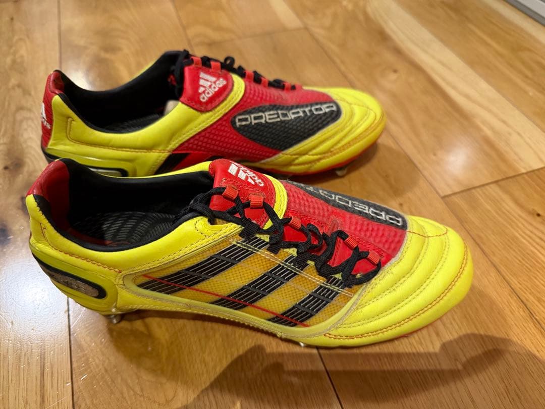 定価23100円　アディダス　プレデター　10代目　レア　天然芝