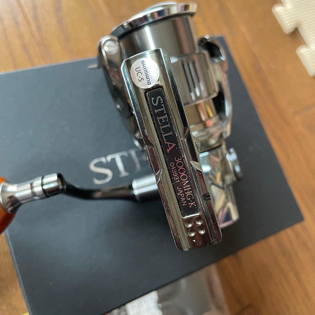 シマノ　22ステラ3000MHG ウッドノブ無し