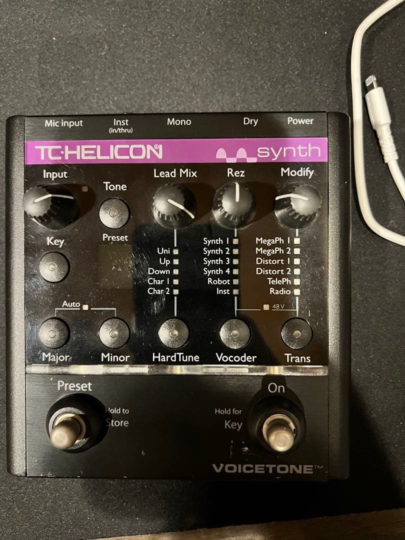 TC-Helicon VoiceTone Synth エフェクター