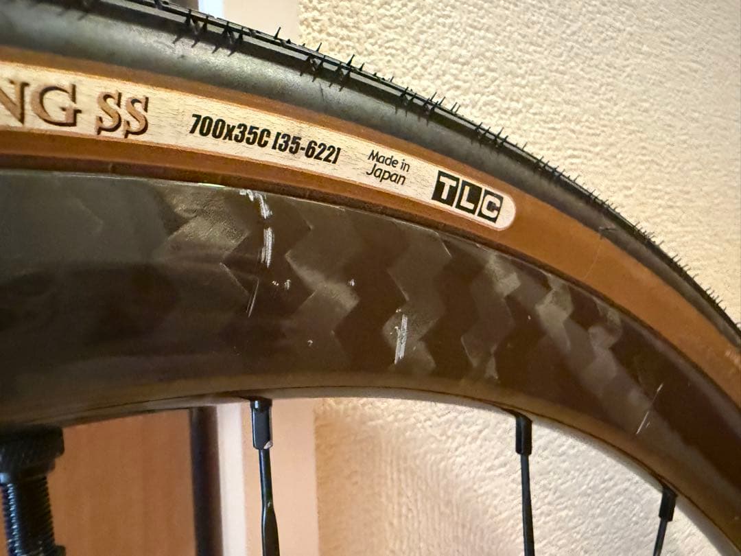 ディスクブレーキ　カーボンホイール　グラベル