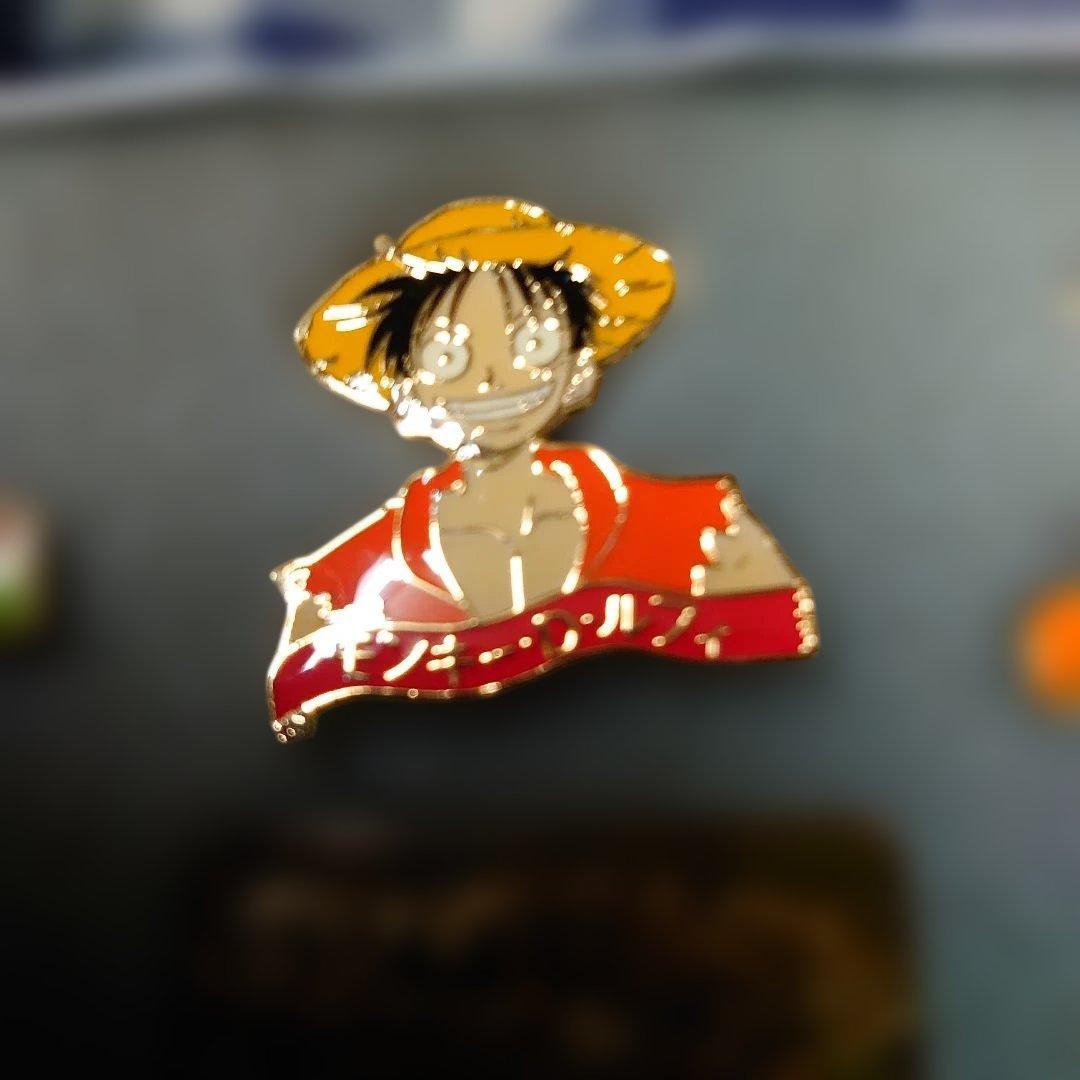 ワンピース キャラクターピンバッジセット