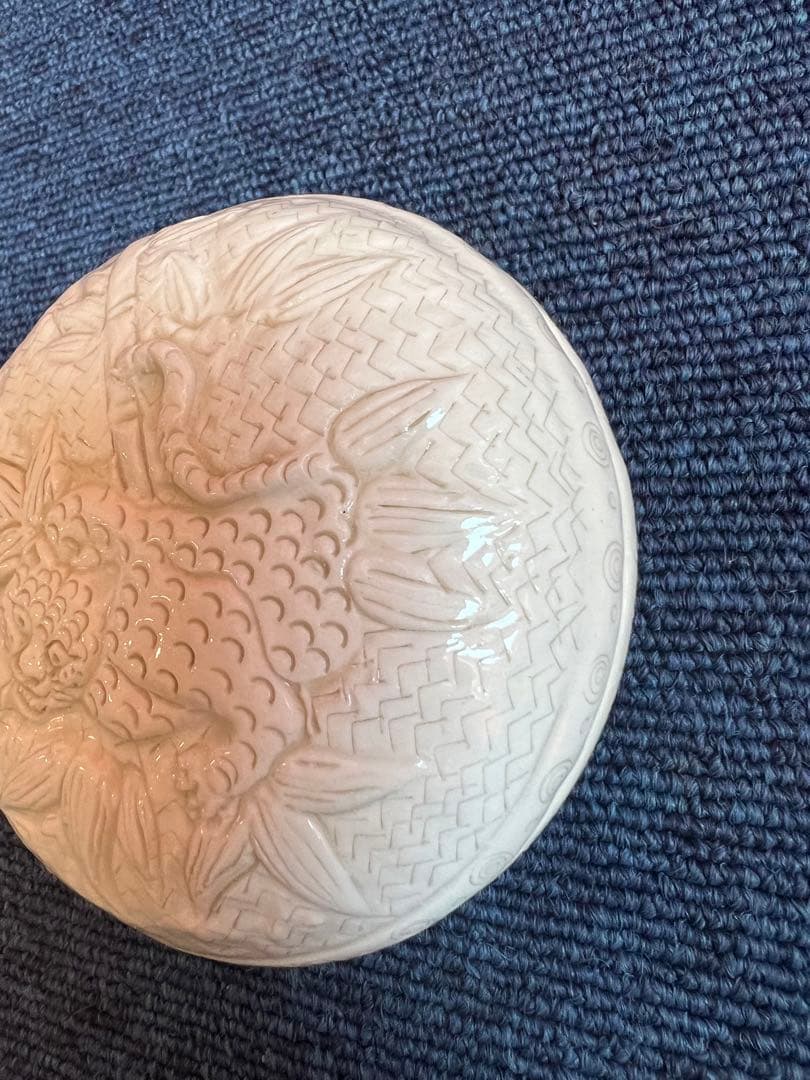 853  茶道具　平戸焼　十五代中里茂右衛門造　白磁　虎　香合　未使用