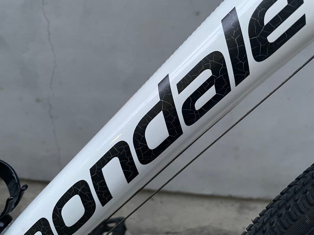 近隣配達可能　割と綺麗　キャノンデール　クイック　Sサイズ　白